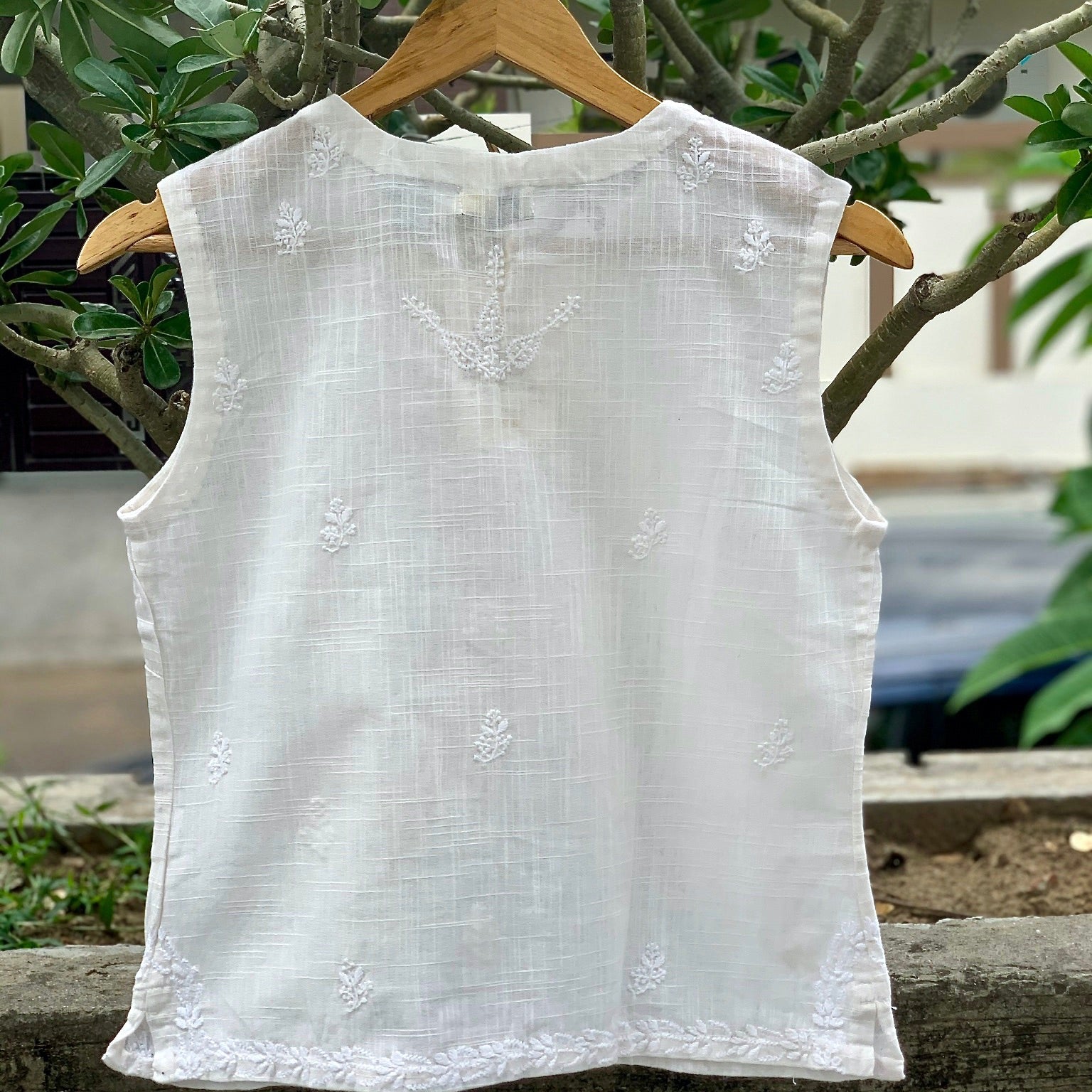 The White collection - Linen Top
