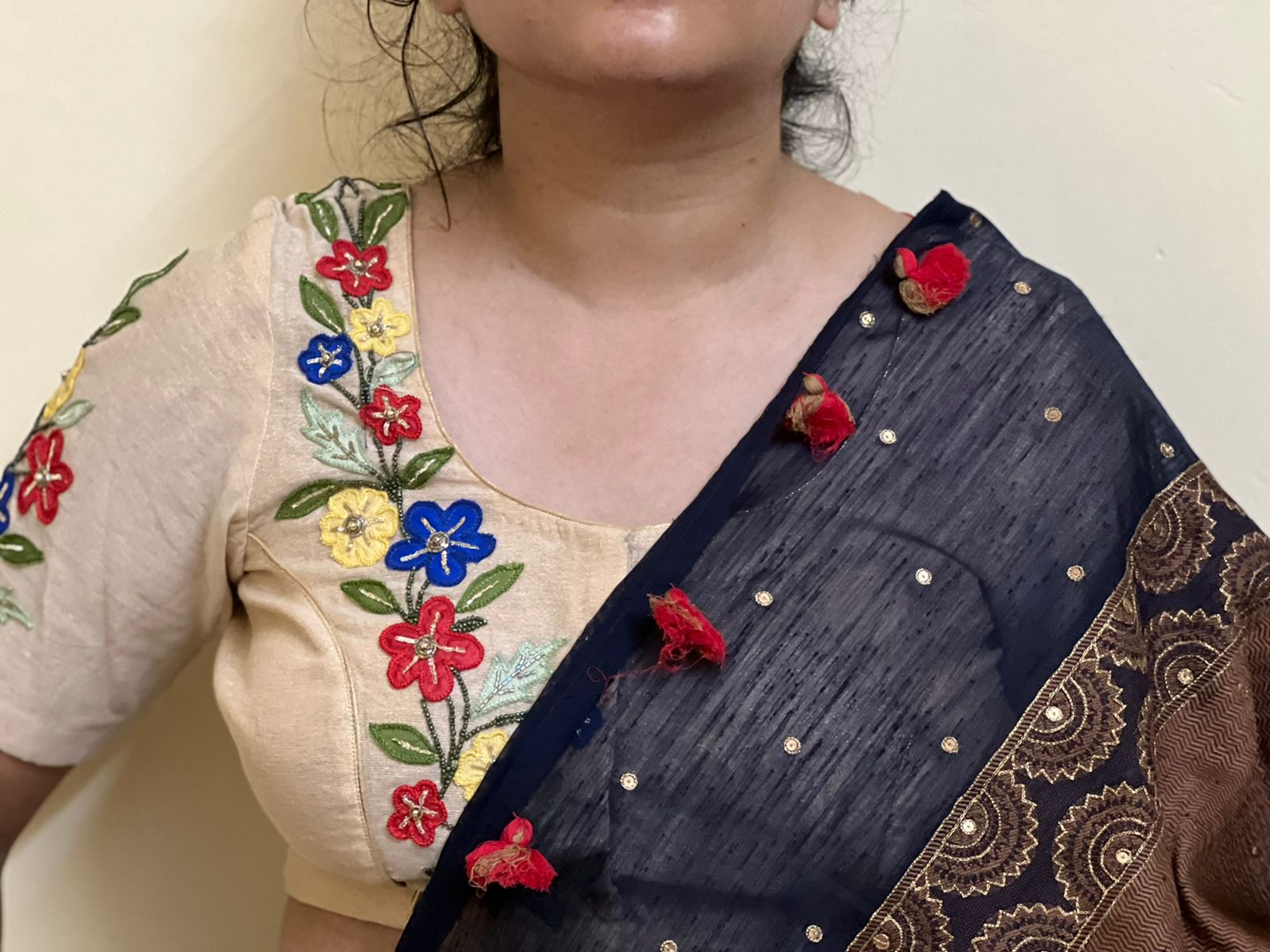 Appliqué floral Blouse